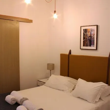 Entreparedes Apartment